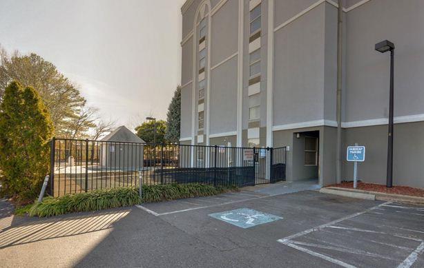 Economy Hotel Marietta Εξωτερικό φωτογραφία